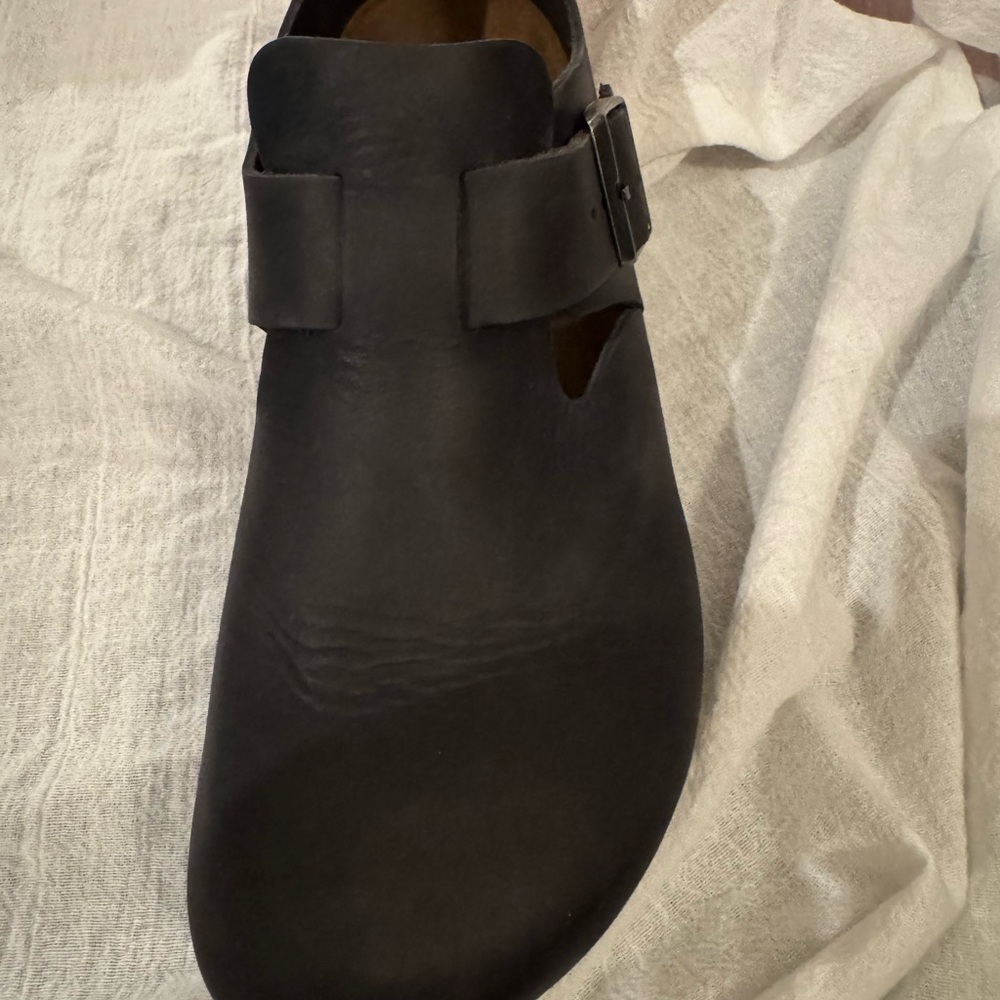 Birkenstock Black Leather Slip-On Clogs - Picture 3 of 16